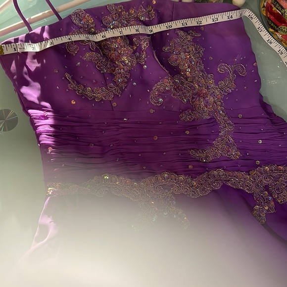 Vintage Silk Laces Layers Evening Dress - Picture 7 of 15